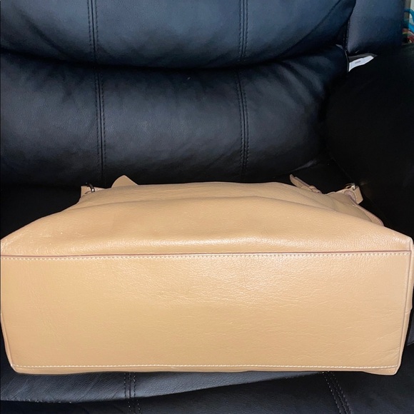 Dooney & Bourke Hobo Saaffiano Tan Leather Women's Bag 16”W x 11”H - Picture 6 of 12